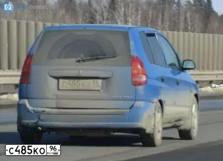 Фото автомобиля MITSUBISHI SPACE STAR, 1999 — госномер С485КО96. Цвет: синий