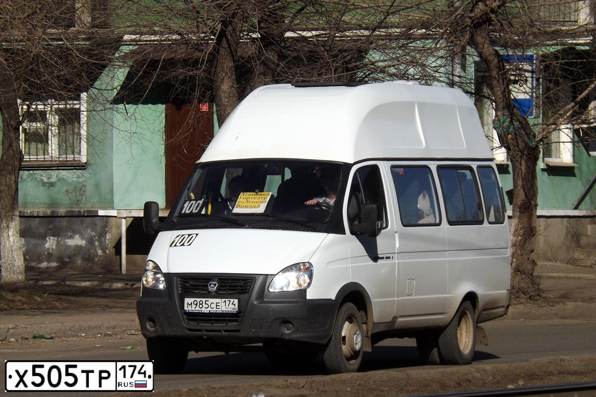 Фото автомобиля GAZ 3221 EL, 2013 — госномер М985СЕ174. Цвет: БЕЛЫЙ