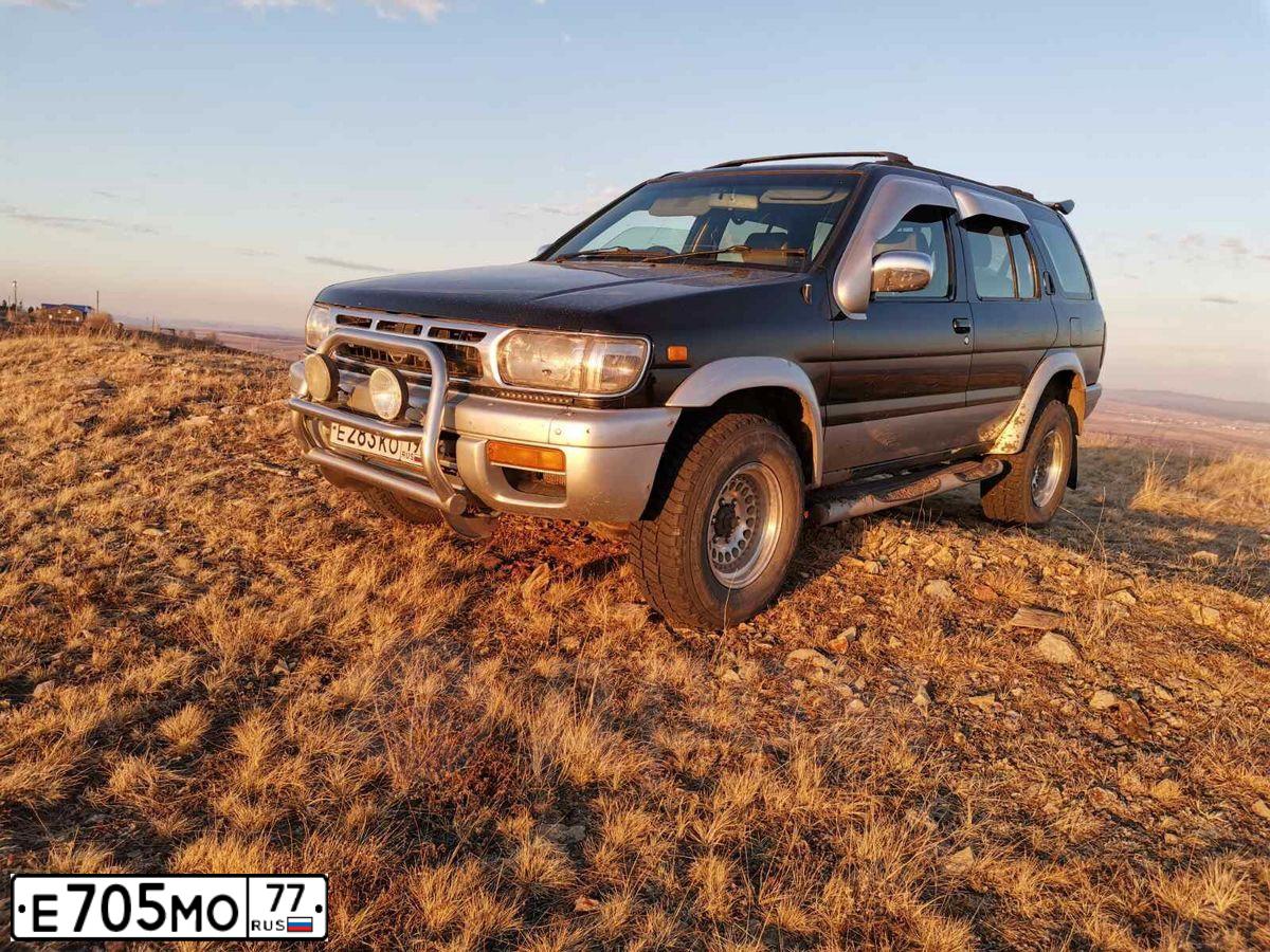 Фото автомобиля IVECO DAILY, 2011 — госномер Е705МО77. Цвет: Белый