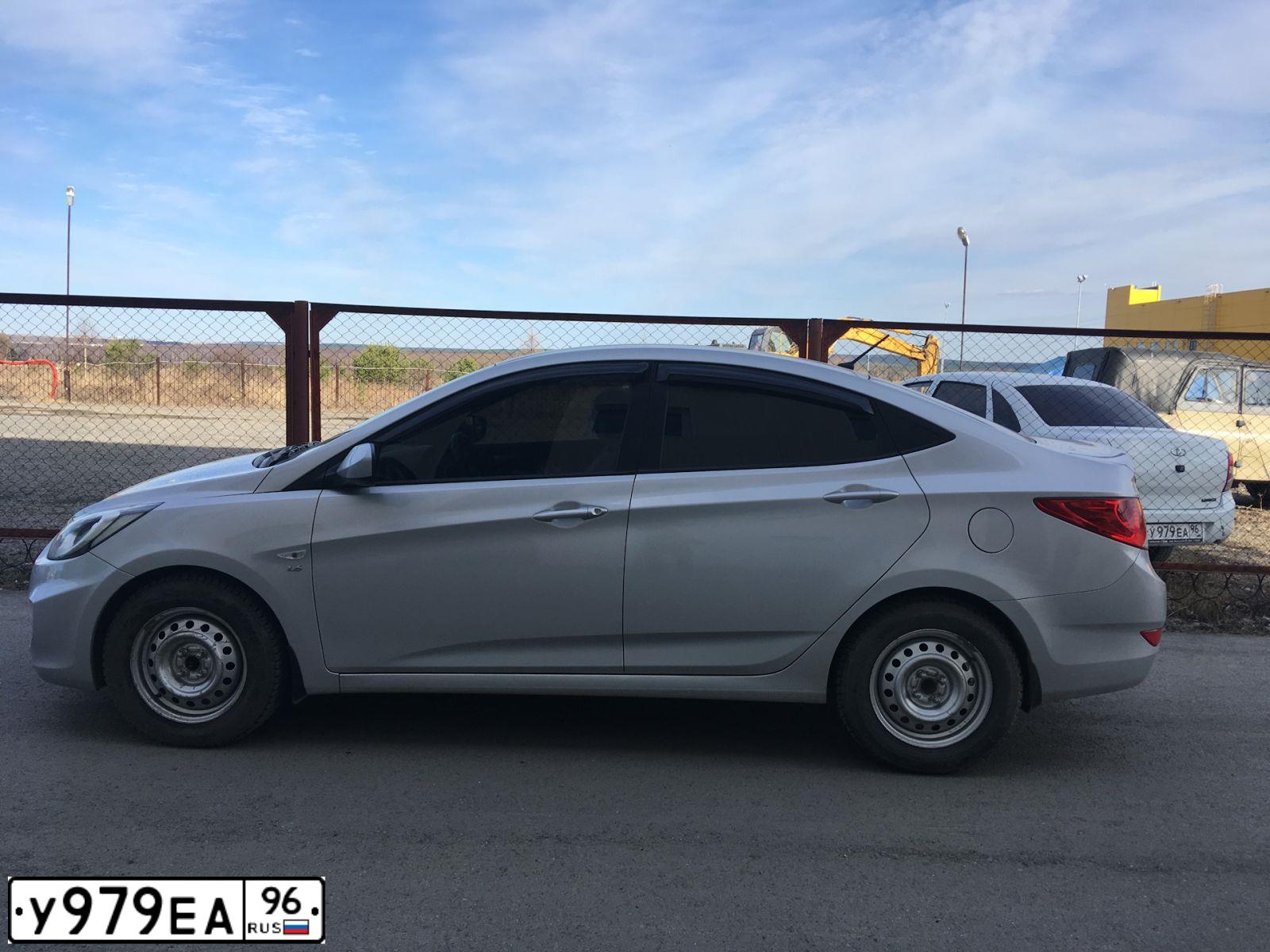 Фото автомобиля LADA 2190 GRANTA, 2012 — госномер С690ЕН196. Цвет: Белый
