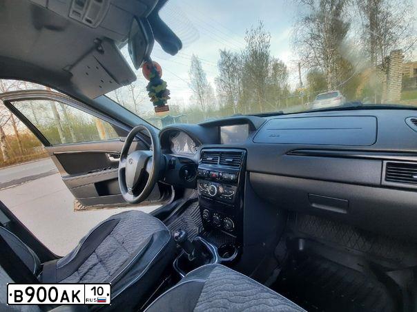 Фото автомобиля LADA 2172 PRIORA, 2014 — госномер Е369ОР53. Цвет: СЕРЕБРИСТО-ТЕМНО-СЕРЫЙ