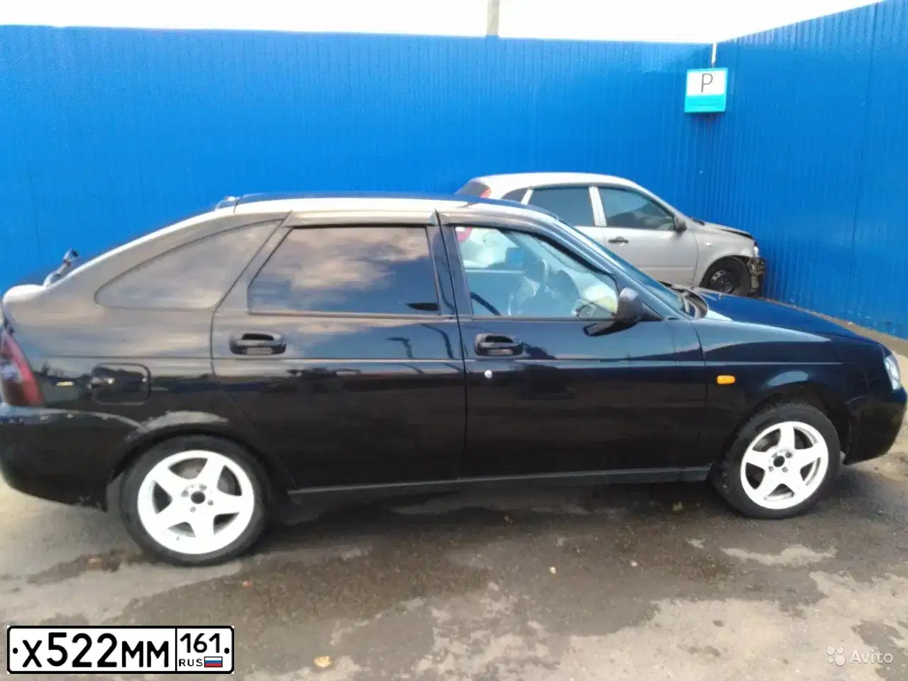 Фото автомобиля LADA 2172 PRIORA, 2010 — госномер Х522ММ161. Цвет: Сине-Черный
