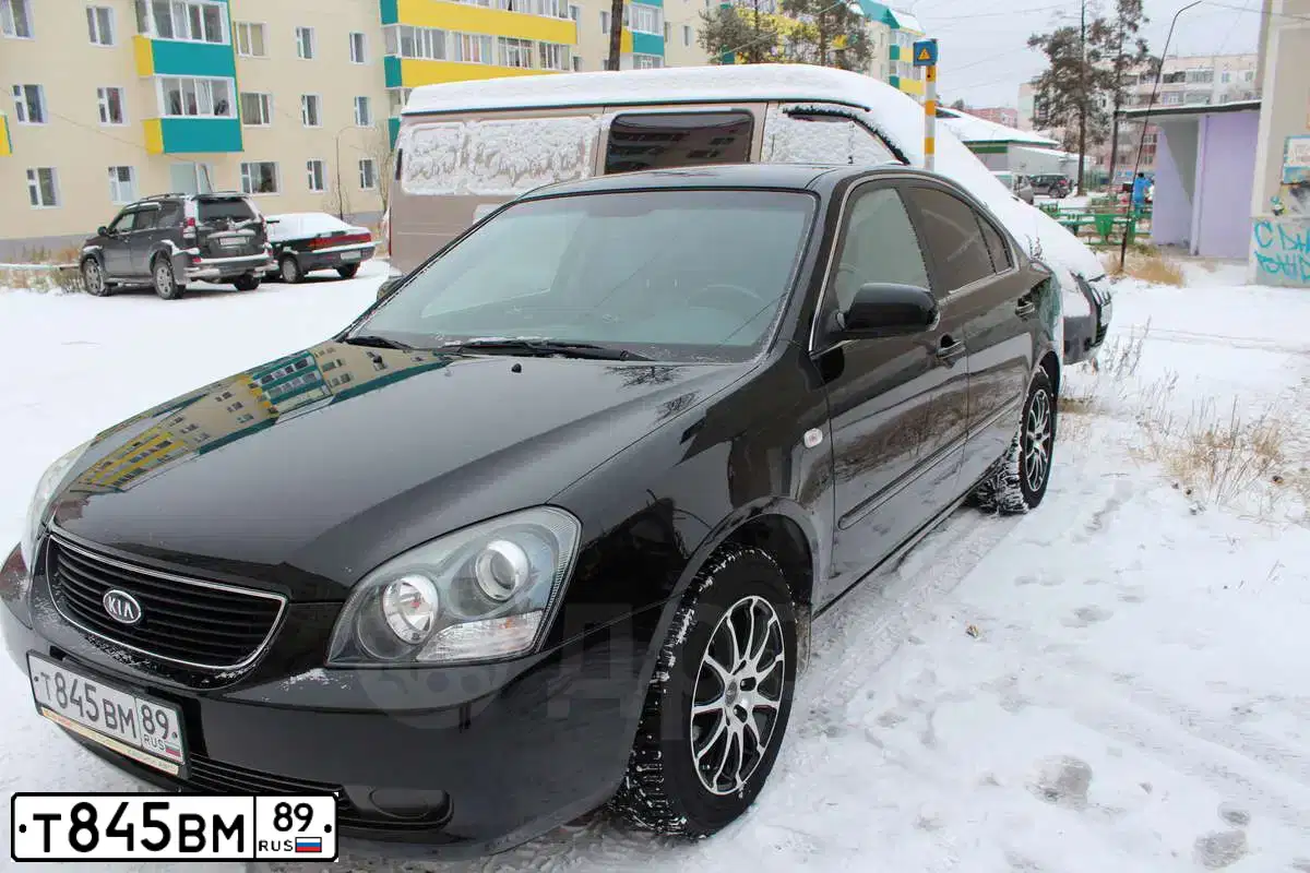 Фото автомобиля KIA MAGENTIS / OPTIMA, 2007 — госномер Т845ВМ89. Цвет: ЧЕРНЫЙ