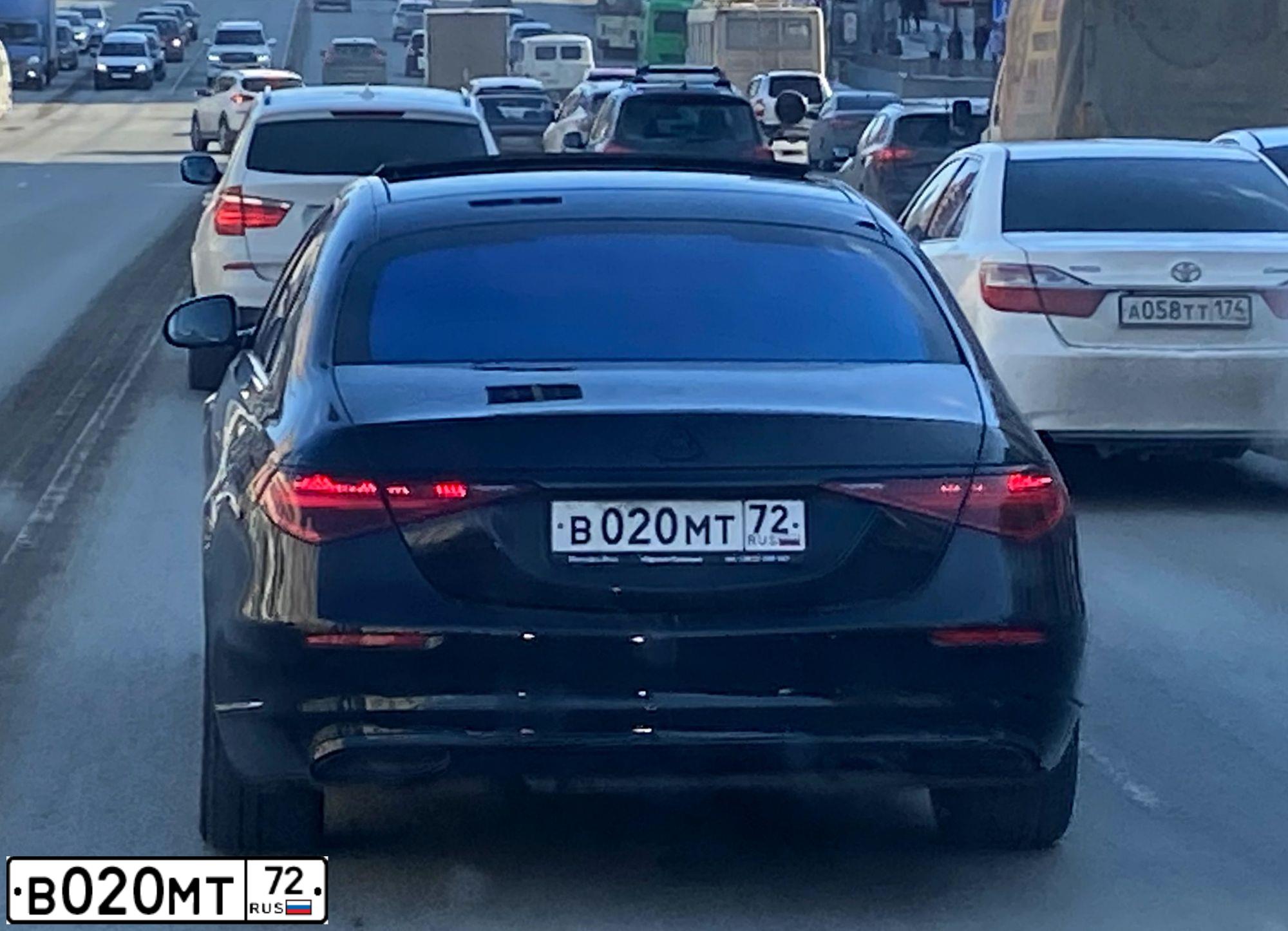 Фото автомобиля GAZ 3110 WOLGA, 2005 — госномер К673СМ186. Цвет: АНТИКА