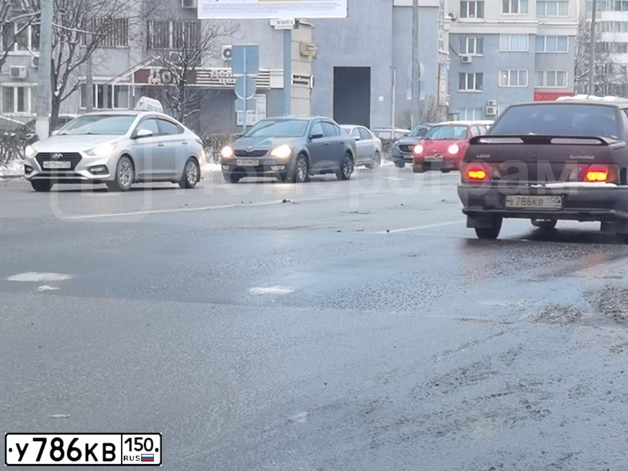 Фото автомобиля LADA 2115 SAMARA, 2005 — госномер У786КВ150. Цвет: ТЕМНО-МАЛИНОВЫЙ