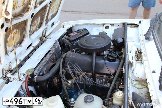 Фото автомобиля LADA 2107, 2005 — госномер В664ХА64. Цвет: ЯРКО БЕЛЫЙ