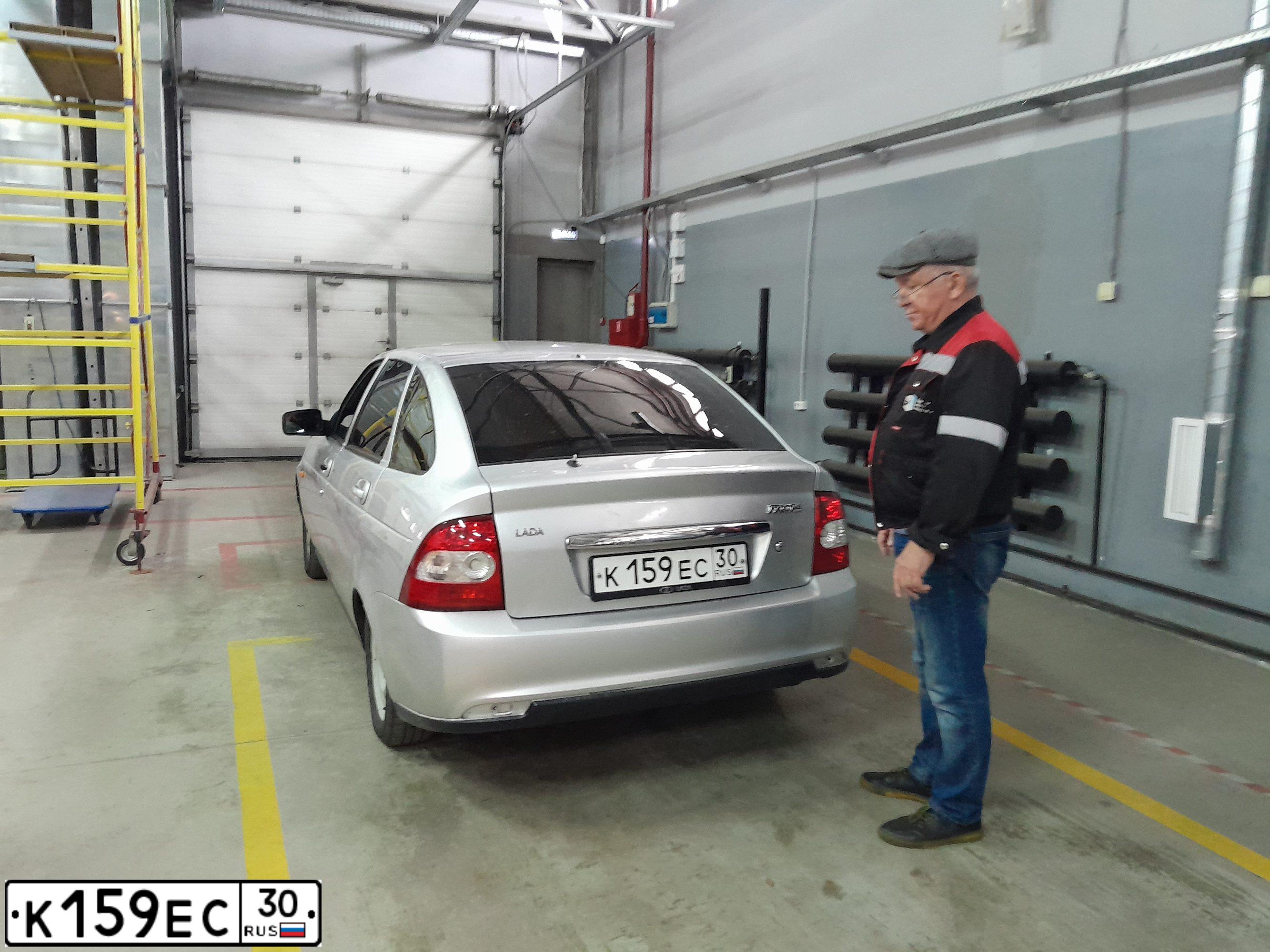 Фото автомобиля LADA 2172 PRIORA, 2008 — госномер Р259НЕ46. Цвет: Светло-Серебристый металлик