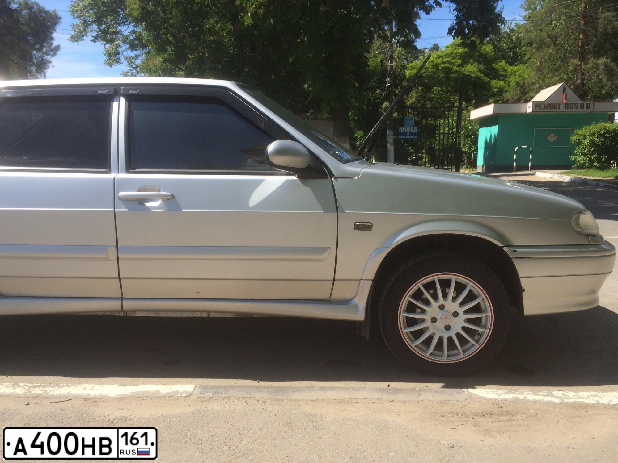Фото автомобиля ЛАДА 211440 LADA SAMARA, 2011 — госномер У472МК761. Цвет: Светло-Серебристый металлик