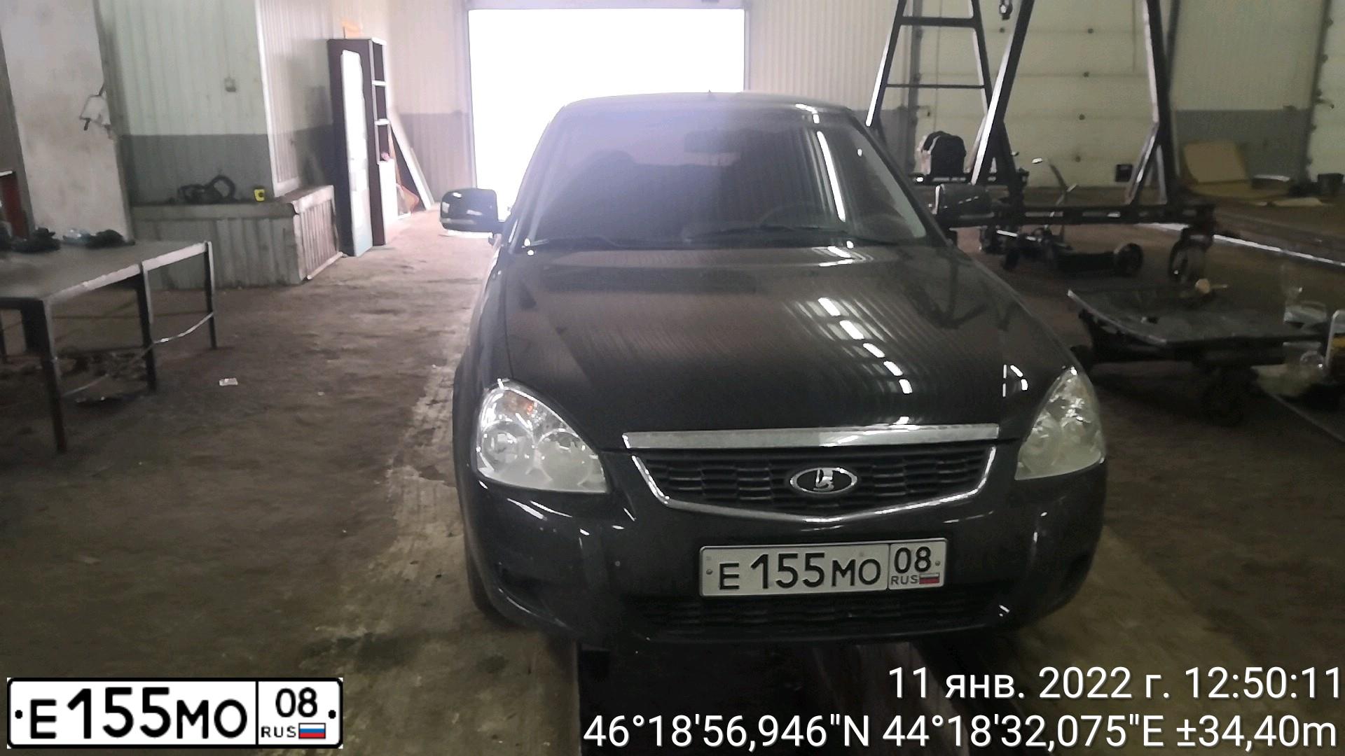 Фото автомобиля LADA 2170 PRIORA, 2017 — госномер Е008РС08. Цвет: ЧЕРНЫЙ