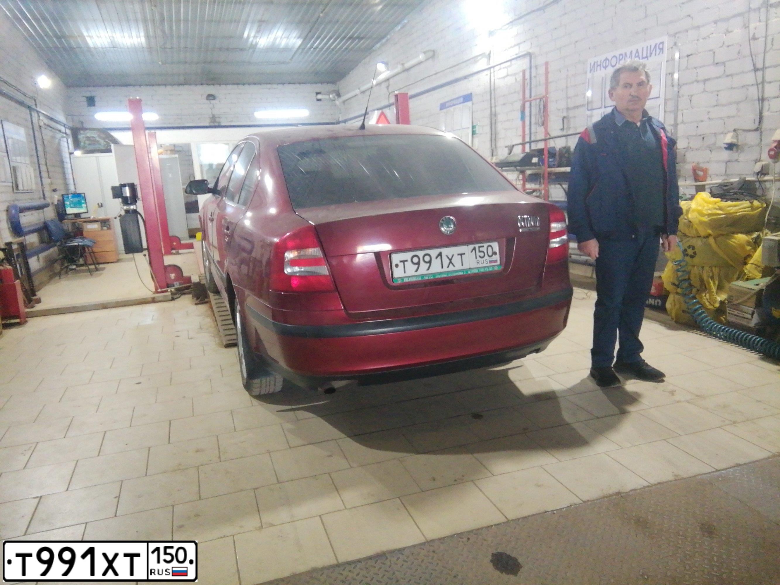 Фото автомобиля SKODA OCTAVIA, 2007 — госномер С456АР40