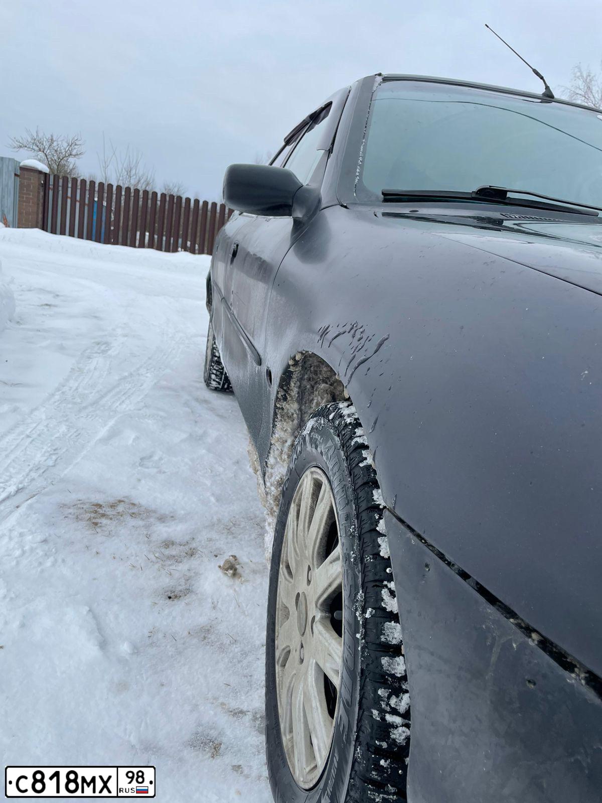 Фото автомобиля FORD MONDEO, 2000 — госномер К245ЕУ136. Цвет: ЧЕРНЫЙ