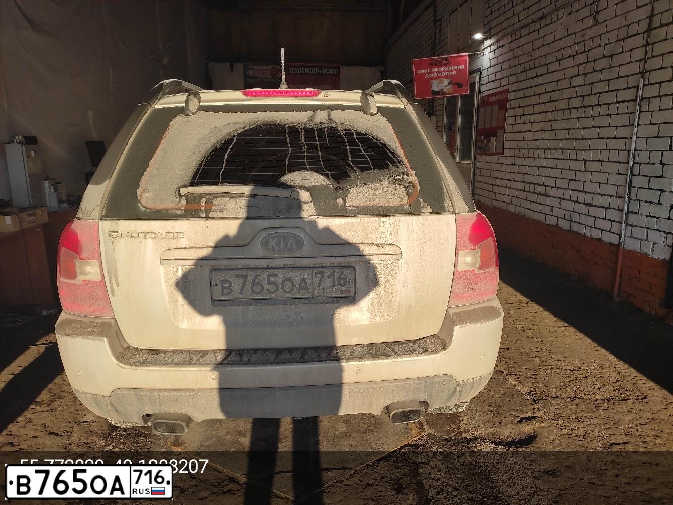 Фото автомобиля KIA SPORTAGE, 2010 — госномер В765ОА716. Цвет: ПЕРЛАМ-СЕРЕБРИСТЫЙ