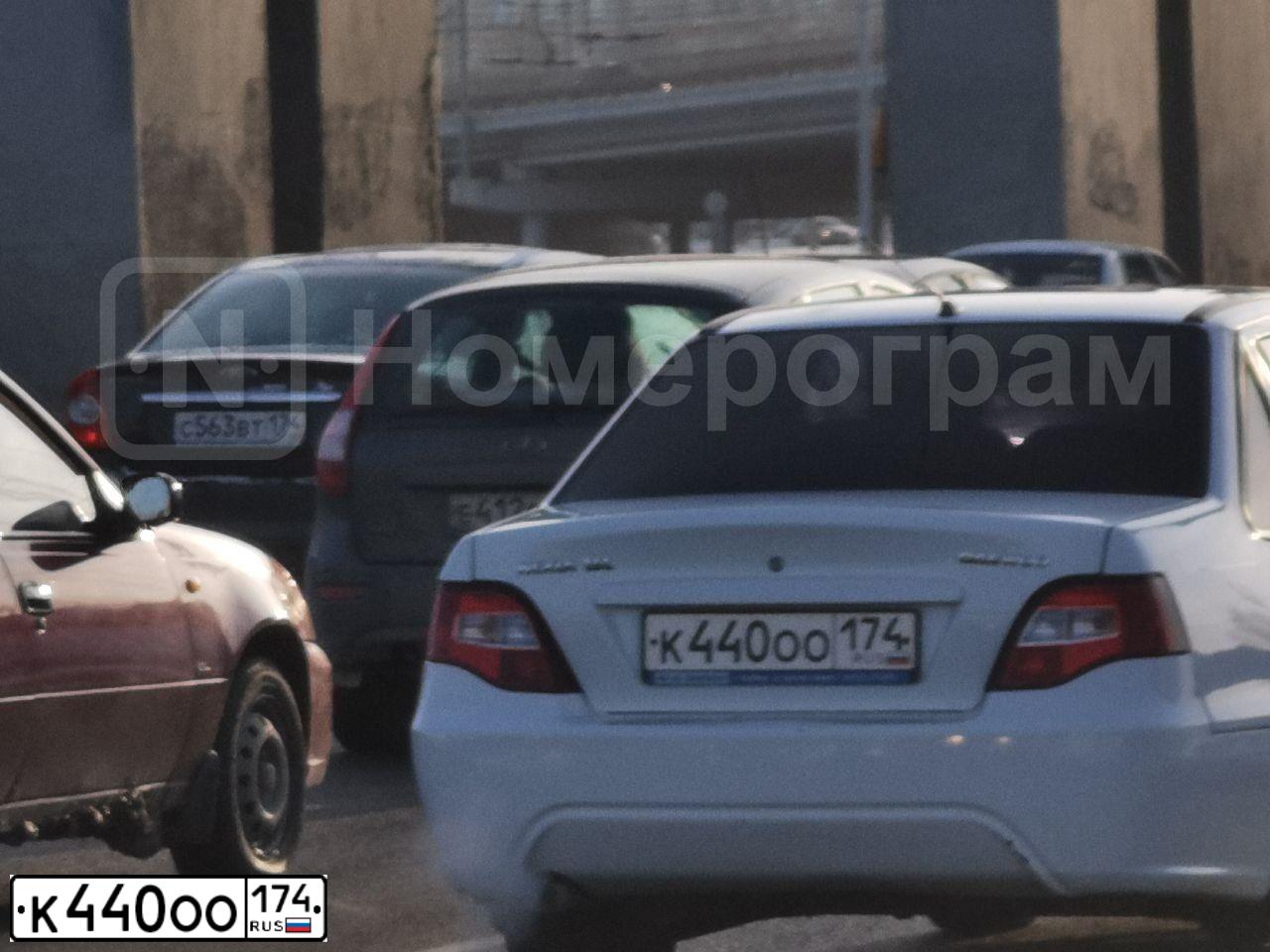 Фото автомобиля DAEWOO NEXIA, 2012 — госномер К440ОО174. Цвет: БЕЛО-ДЫМЧАТЫЙ