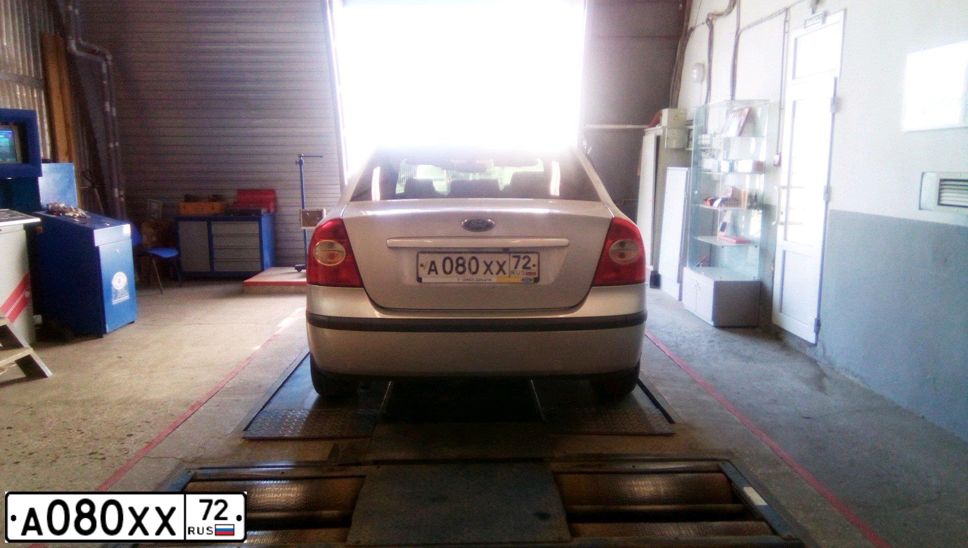 Фото автомобиля FORD FOCUS, 2007 — госномер А080ХХ72. Цвет: СЕРЕБРИСТЫЙ