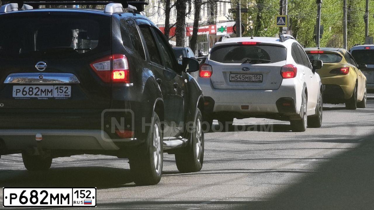 Фото автомобиля NISSAN TERRANO, 2019 — госномер Р682ММ152. Цвет: ЧЕРНЫЙ