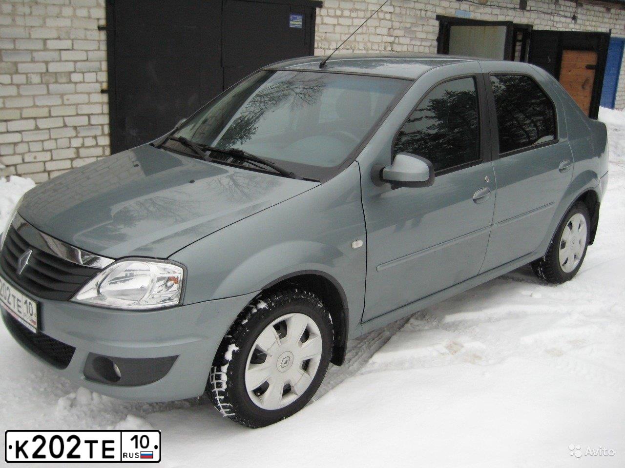 Фото автомобиля RENAULT LOGAN, 2011 — госномер К202ТЕ10. Цвет: синий
