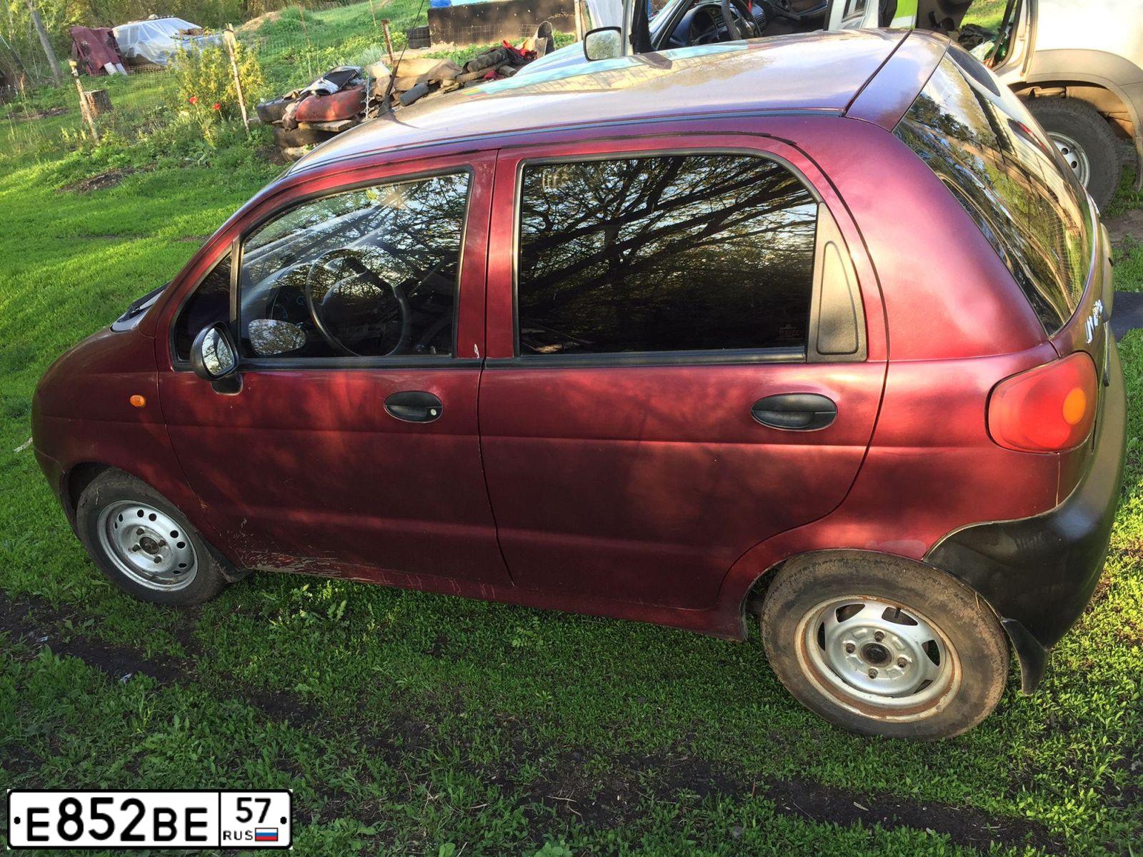 Фото автомобиля DAEWOO MATIZ, 2005 — госномер Е852ВЕ57. Цвет: СПЕЛАЯ ВИШНЯ