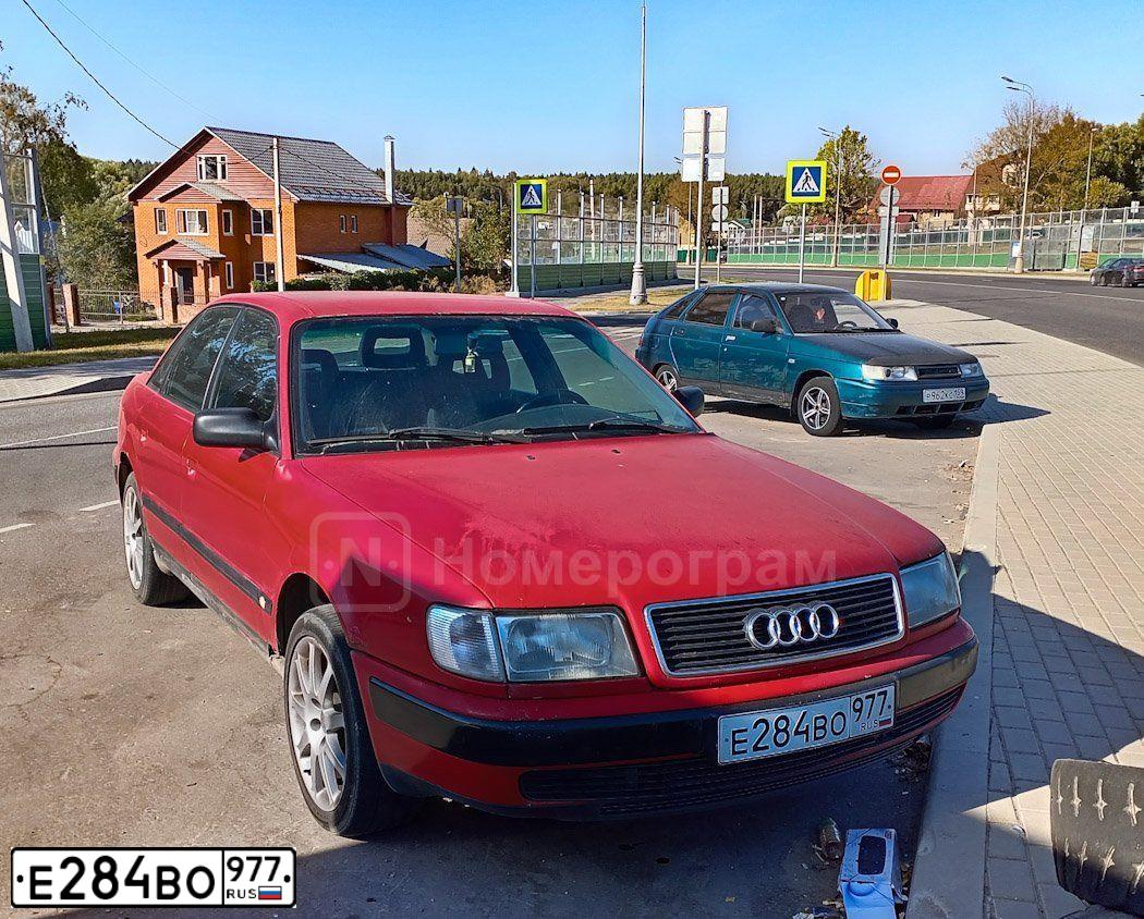 Фото автомобиля AUDI 100, 1991 — госномер Е284ВО977. Цвет: Красный