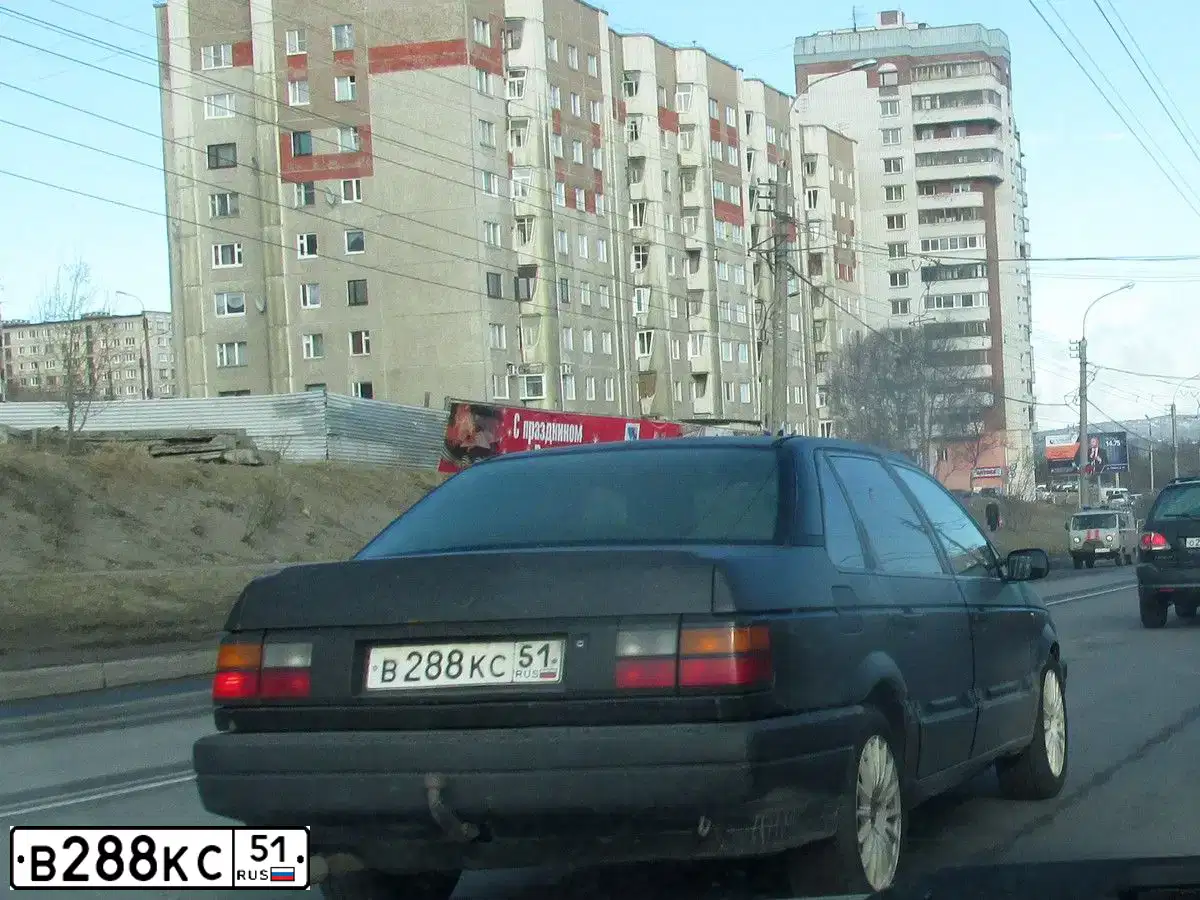 Фото автомобиля VOLKSWAGEN PASSAT, 1988 — госномер А050АК147. Цвет: ЧЕРНЫЙ