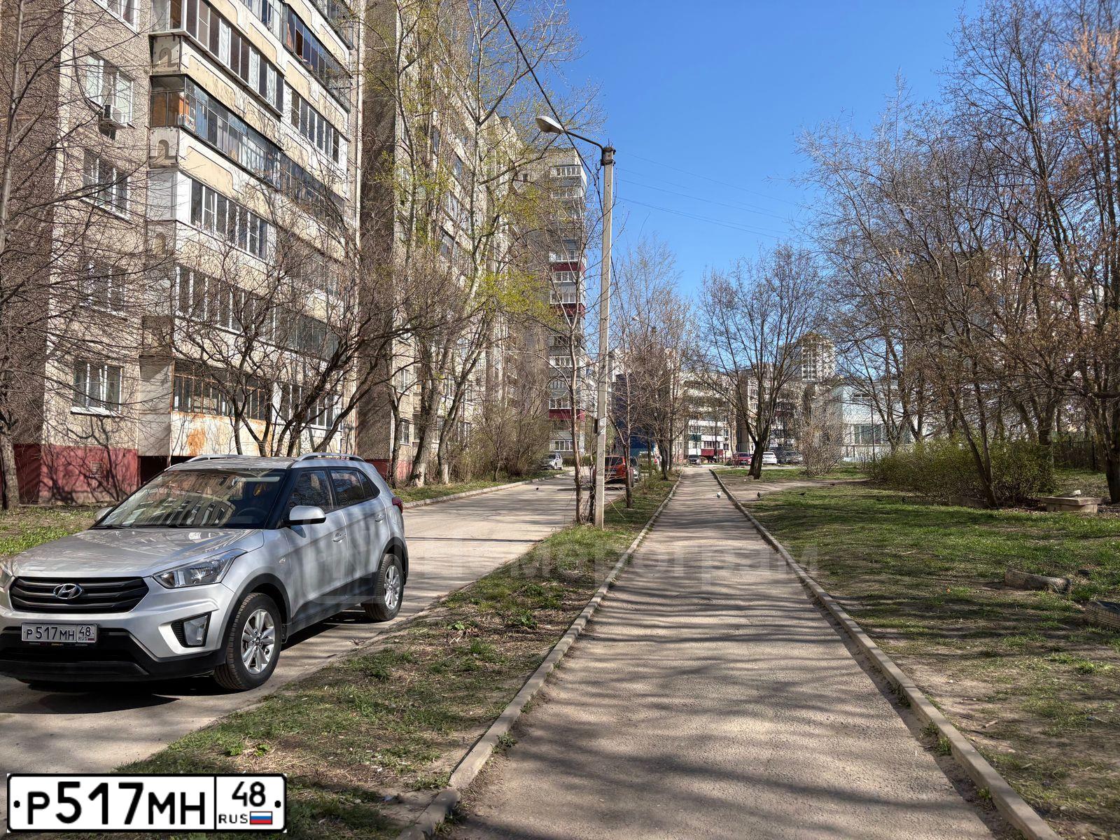 Фото автомобиля VOLVO S80, 2006 — госномер А006ХТ77. Цвет: ЧЕРНЫЙ
