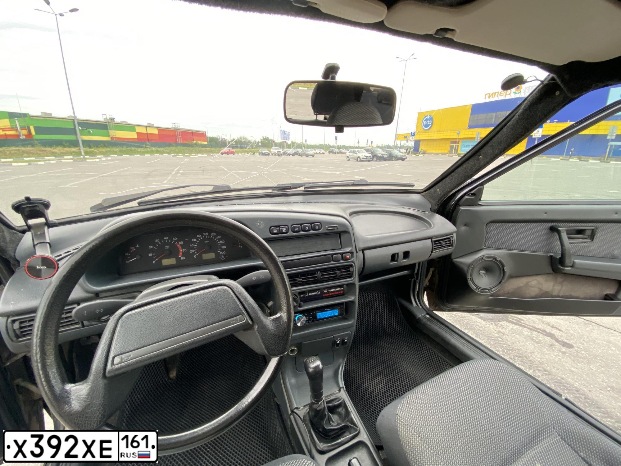 Фото автомобиля LADA 2113 SAMARA, 2012 — госномер Х392ХЕ161. Цвет: СИНЕ-ЧЕРНЫЙ