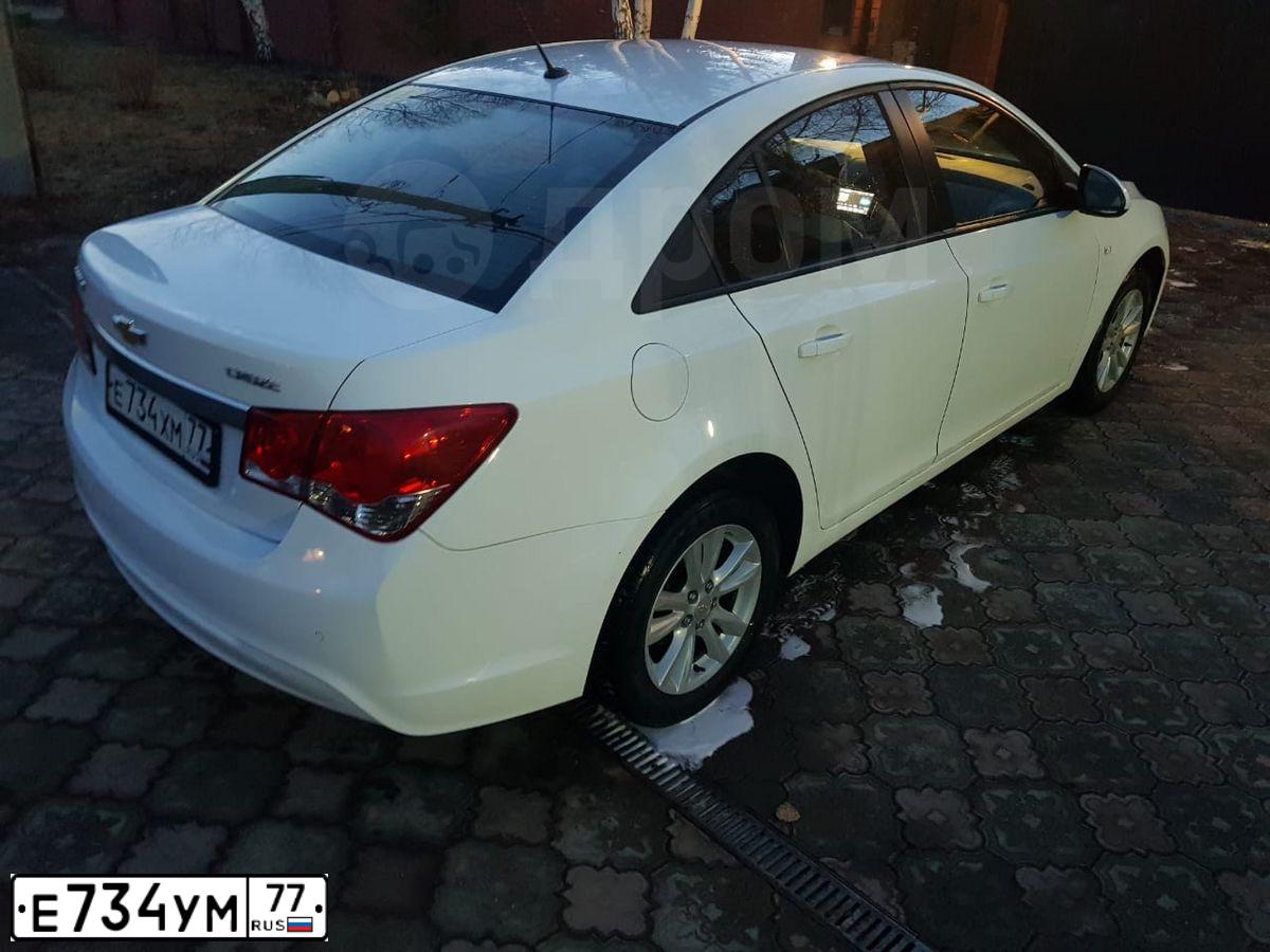 Фото автомобиля ХЕНДЭ I30, 2010 — госномер М469МТ164. Цвет: БЕЖЕВЫЙ