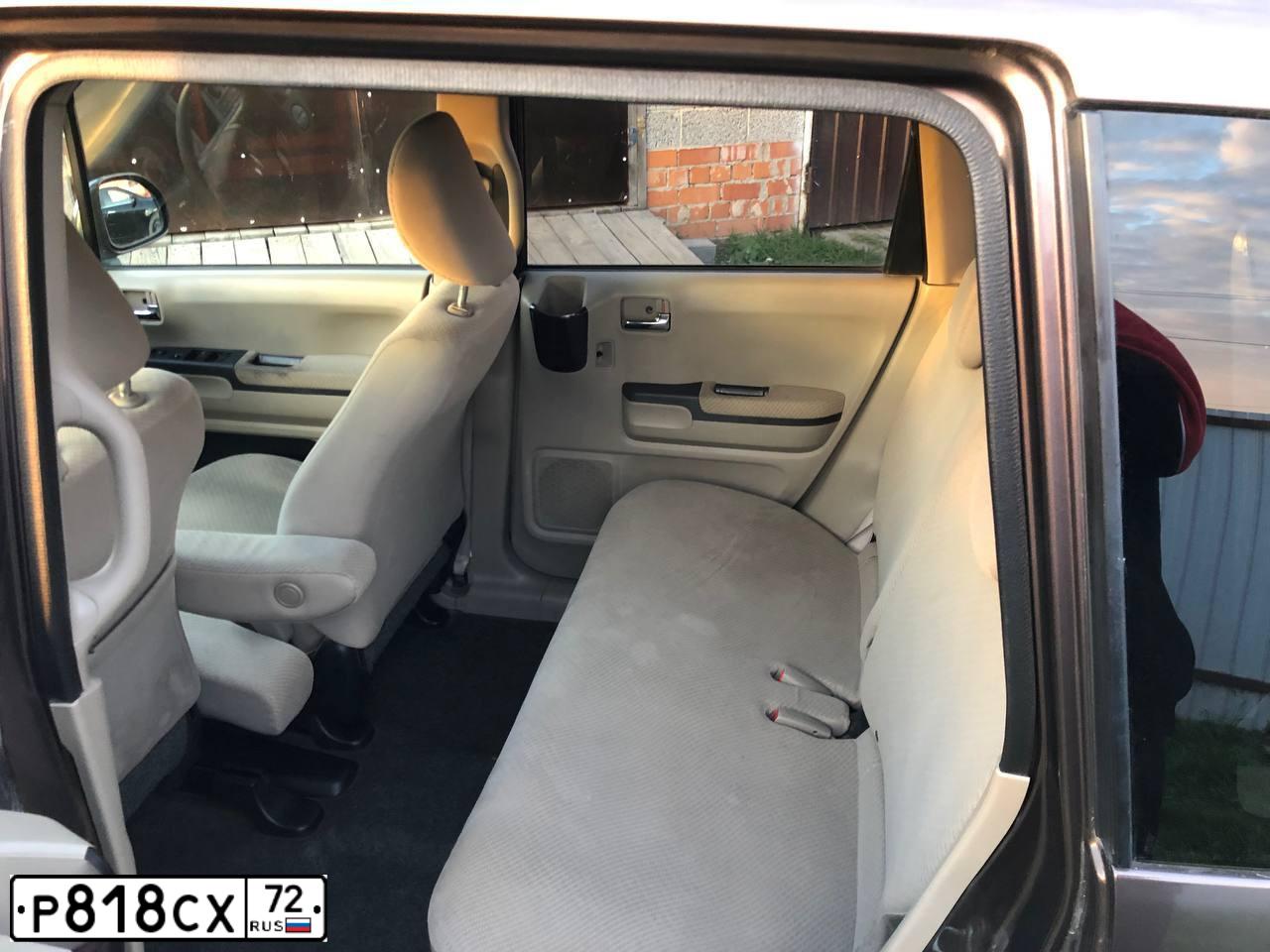 Фото автомобиля VOLKSWAGEN POLO, 2011 — госномер Р818СХ72. Цвет: Белый