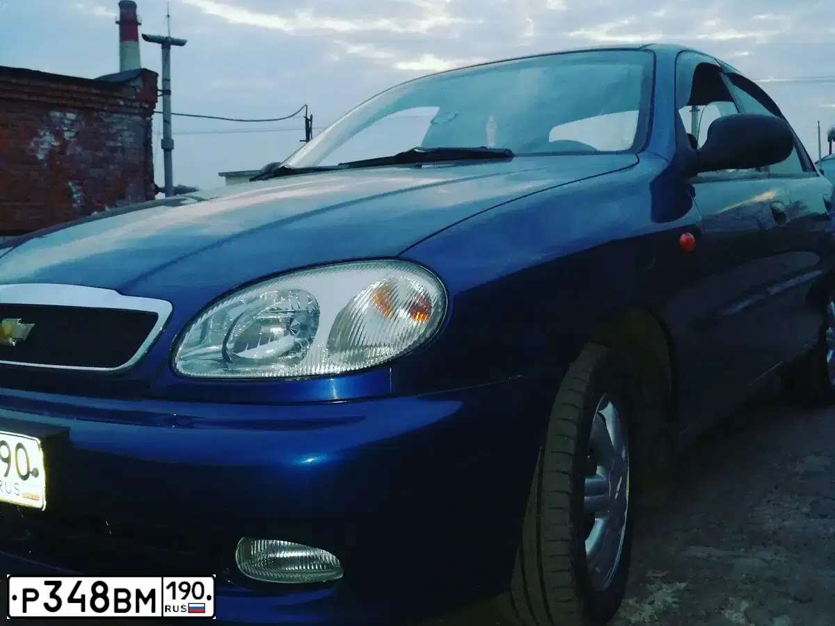 Фото автомобиля ZAZ Z CHANCE, 2009 — госномер Р348ВМ190. Цвет: СИНИЙ