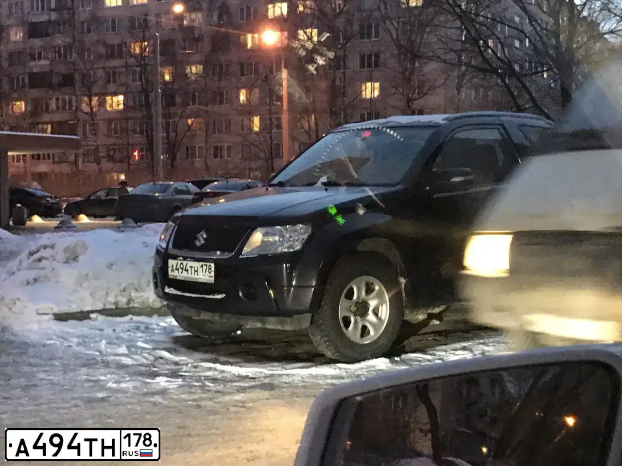 Фото автомобиля SUZUKI /GRAND/ VITARA, 2008 — госномер А494ТН178. Цвет: ЧЕРНЫЙ