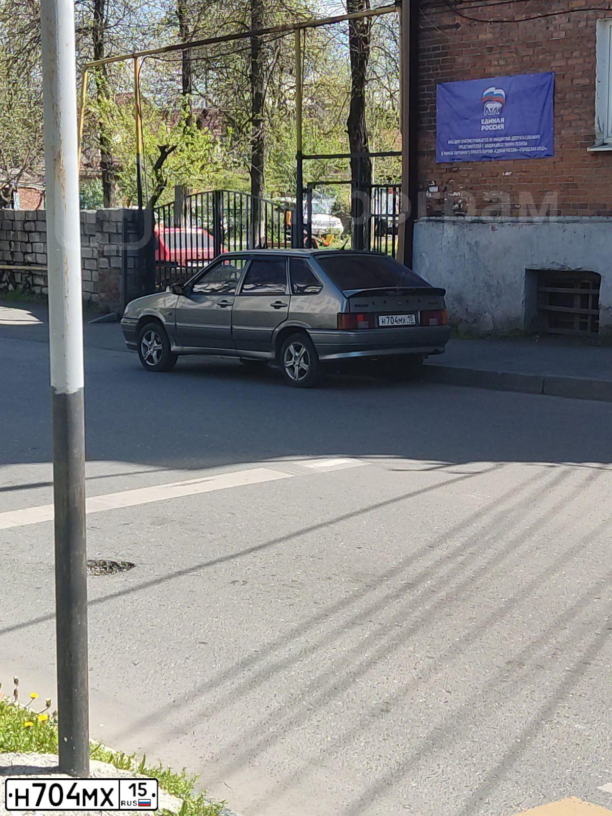 Фото автомобиля LADA 2114, 2007 — госномер А710СН67