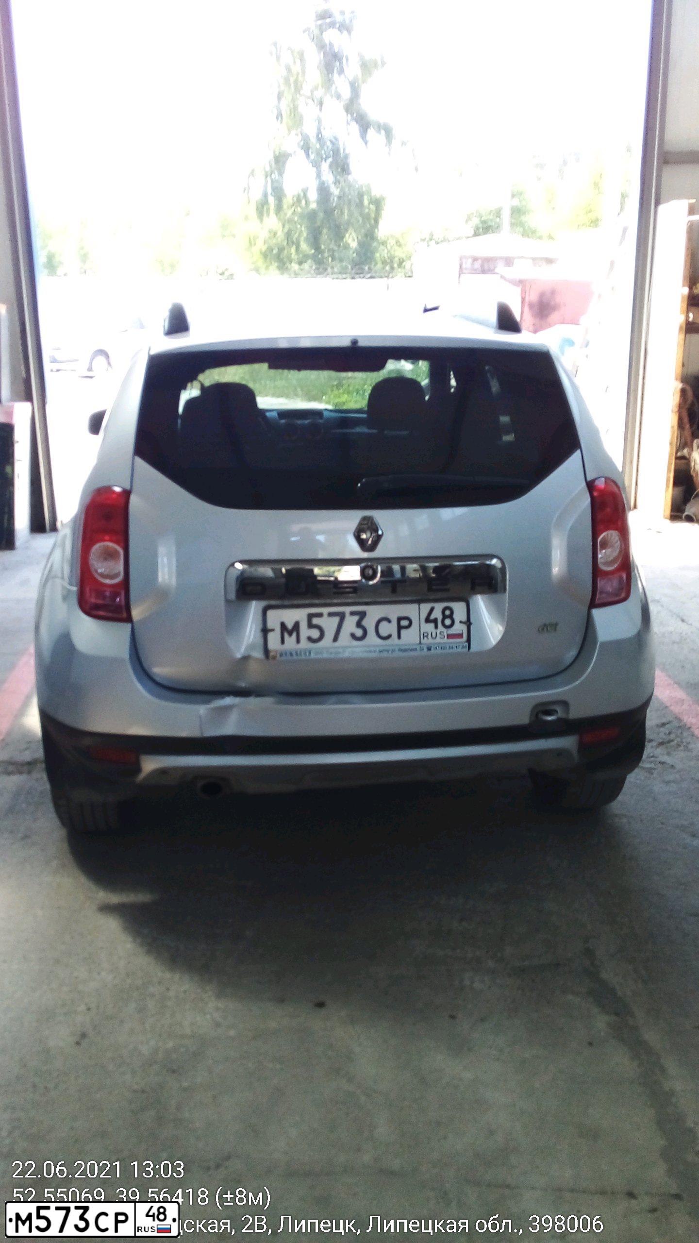 Фото автомобиля RENAULT DUSTER, 2014 — госномер М573СР48. Цвет: СВЕТЛО-СЕРЫЙ