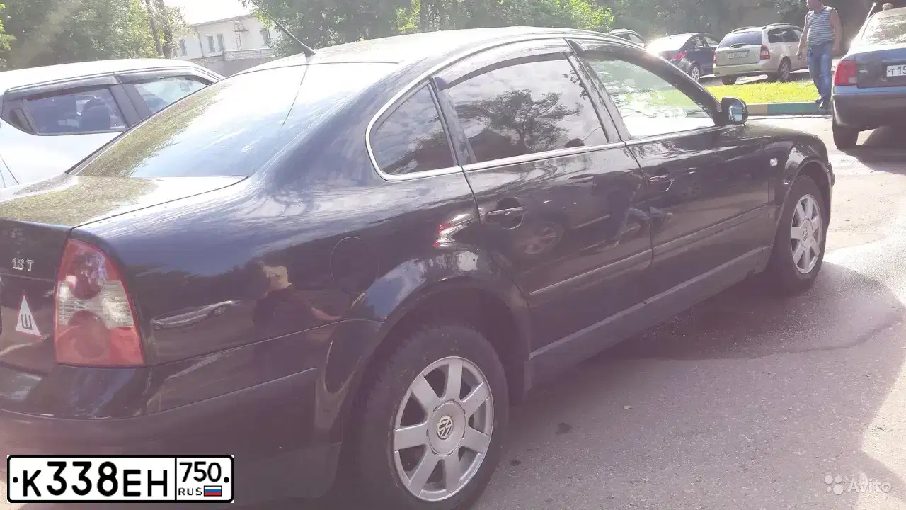 Фото автомобиля VOLKSWAGEN PASSAT, 2001 — госномер В941ХР126. Цвет: ЧЕРНЫЙ