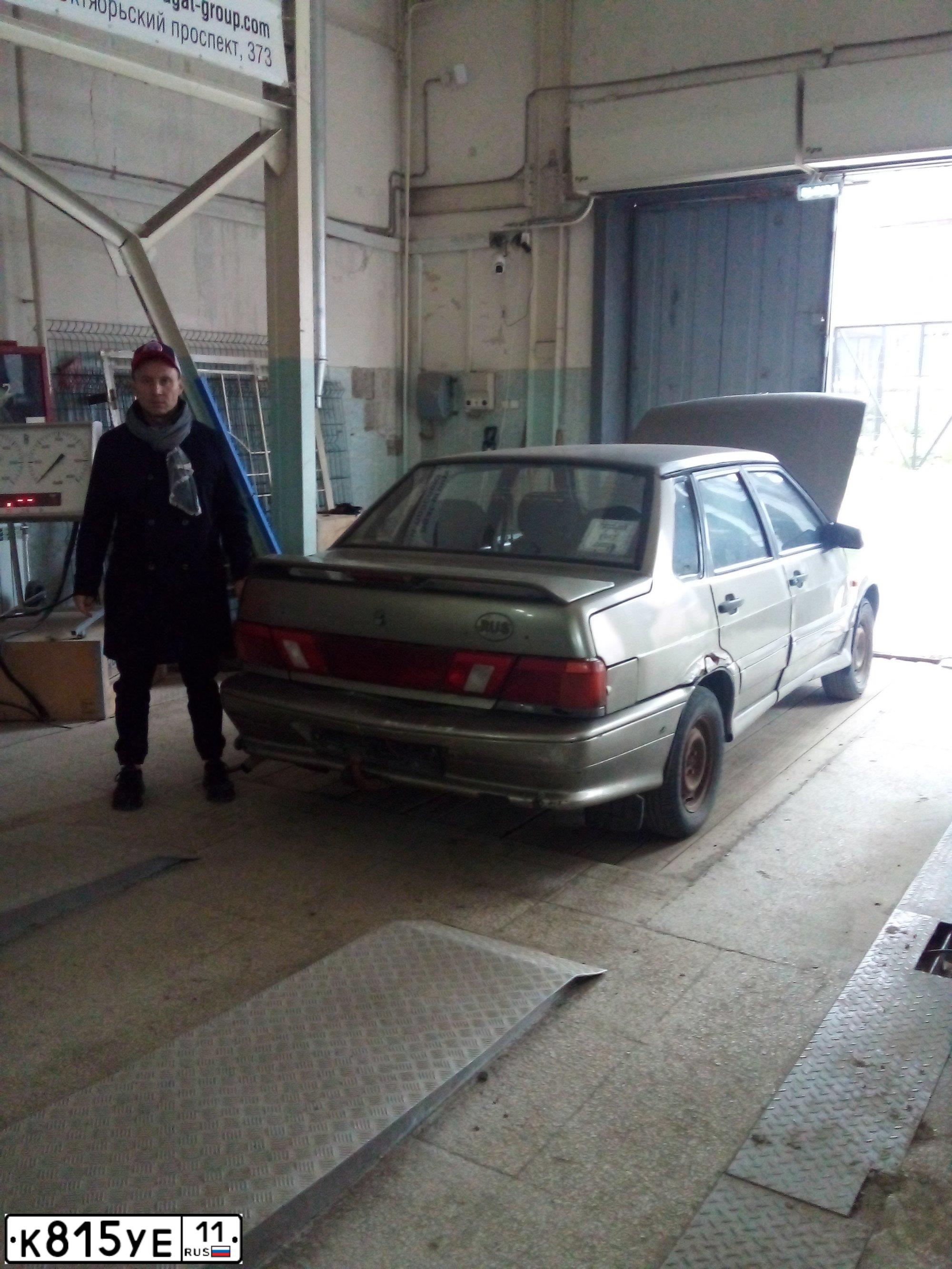 Фото автомобиля LADA 2115, 2001 — госномер Е728ЕН11. Цвет: СЕРЕБРИСТЫЙ СЕРО-ЗЕЛЕНЫЙ