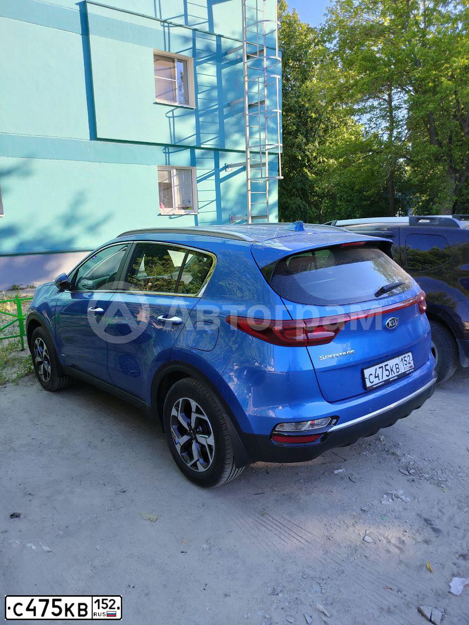 Фото автомобиля KIA SPORTAGE, 2020 — госномер С475КВ152. Цвет: синий