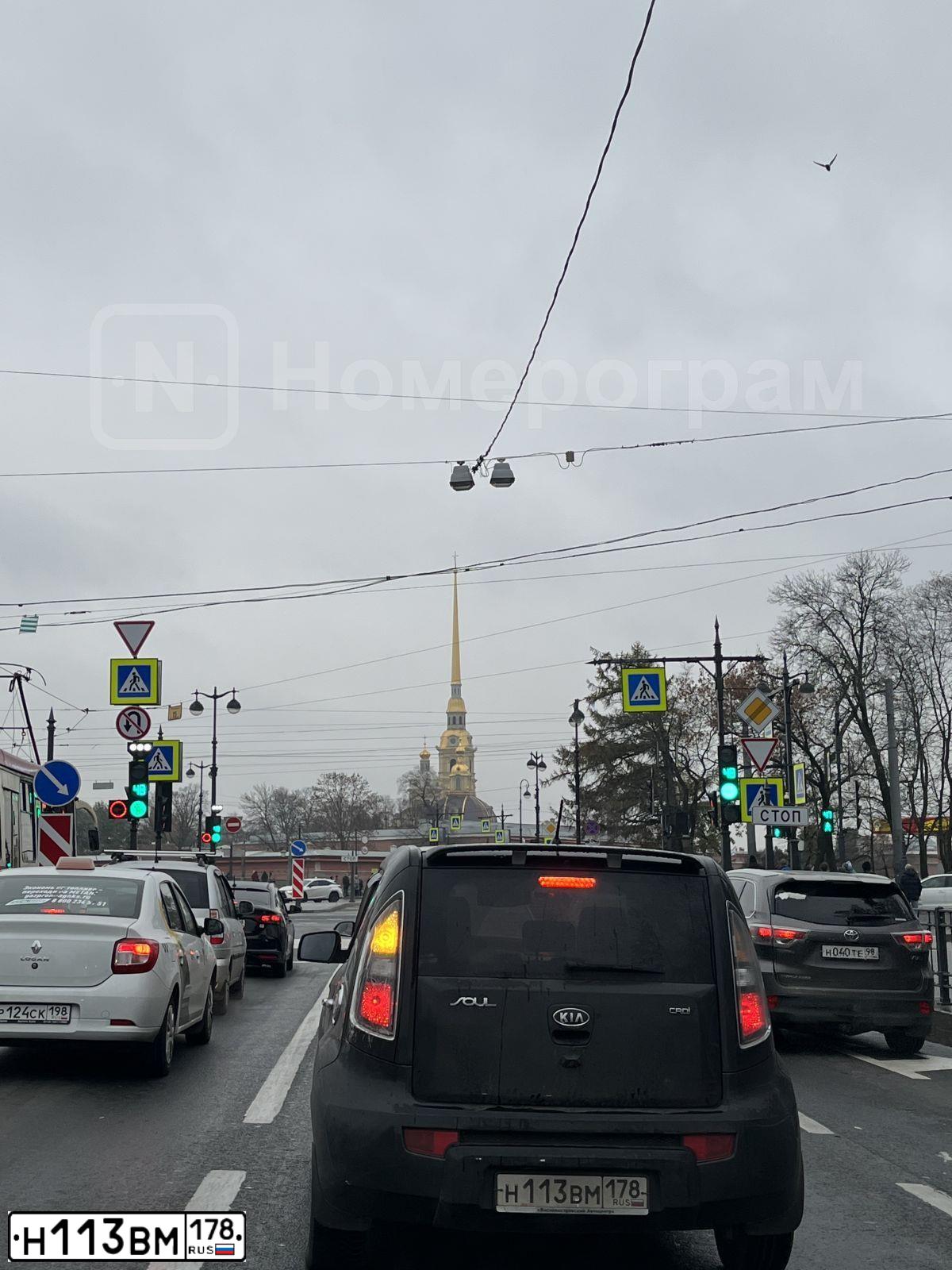 Фото автомобиля KIA SOUL, 2011 — госномер Е739СВ147
