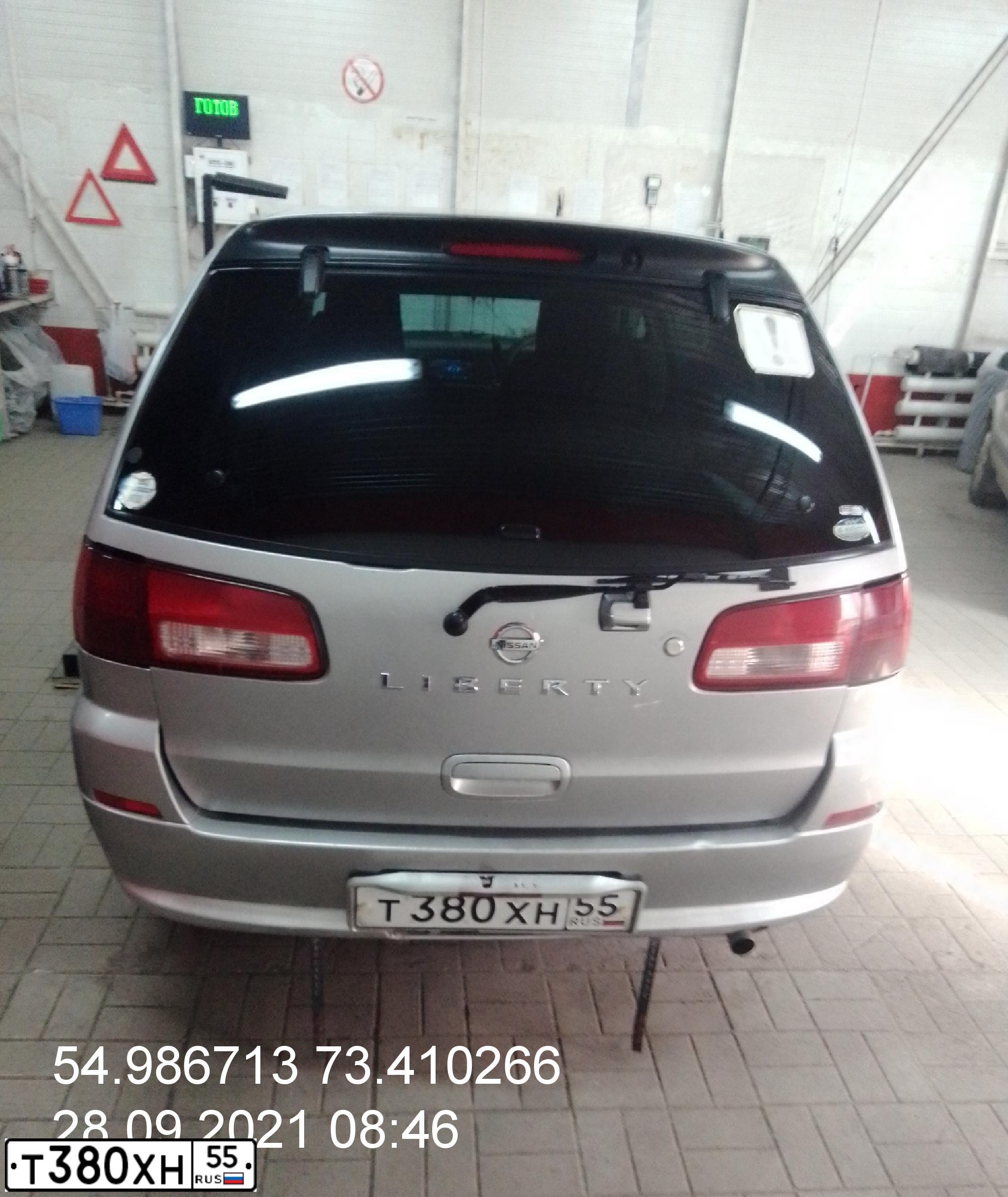 Фото автомобиля NISSAN LIBERTY, 2001 — госномер Т380ХН55