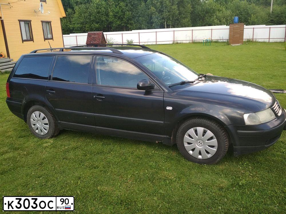 Фото автомобиля VOLKSWAGEN PASSAT, 2000 — госномер К303ОС90. Цвет: ЧЕРНЫЙ