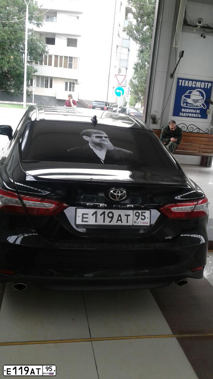Фото автомобиля TOYOTA CAMRY, 2018 — госномер К714РЕ95. Цвет: ЧЕРНЫЙ МЕТАЛЛИК