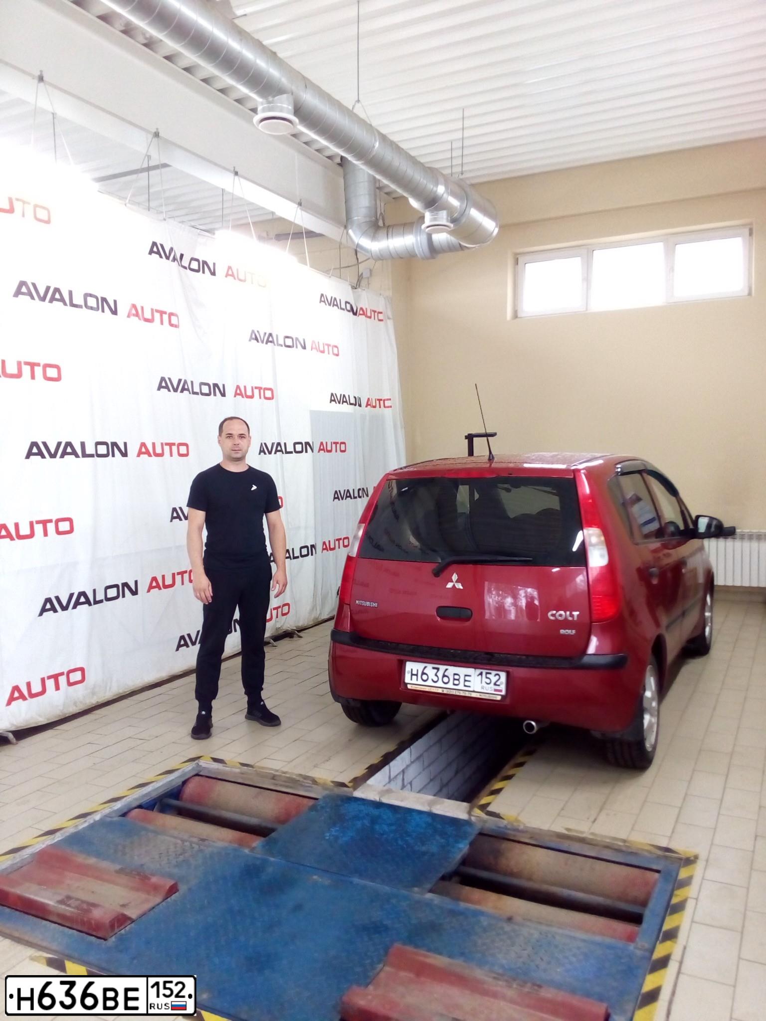 Фото автомобиля MITSUBISHI COLT, 2007 — госномер Н636ВЕ152. Цвет: КРАСНЫЙ