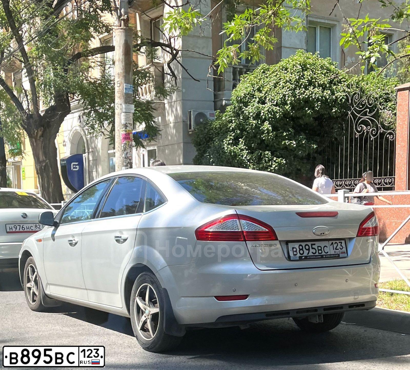 Фото автомобиля FORD MONDEO, 2010 — госномер О444ХА93. Цвет: СЕРЕБРИСТЫЙ