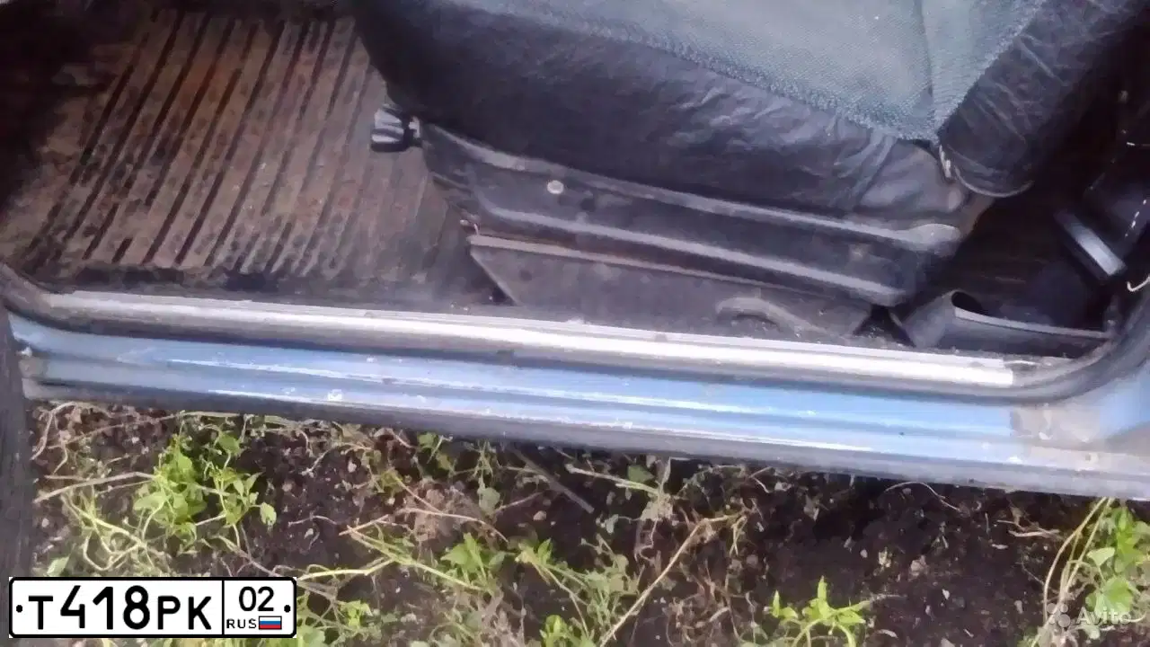 Фото автомобиля LADA 2106, 1995 — госномер Т418РК02. Цвет: синий