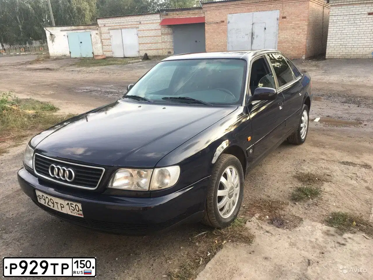 Фото автомобиля AUDI A6, 1996 — госномер Р929ТР150. Цвет: СИНИЙ