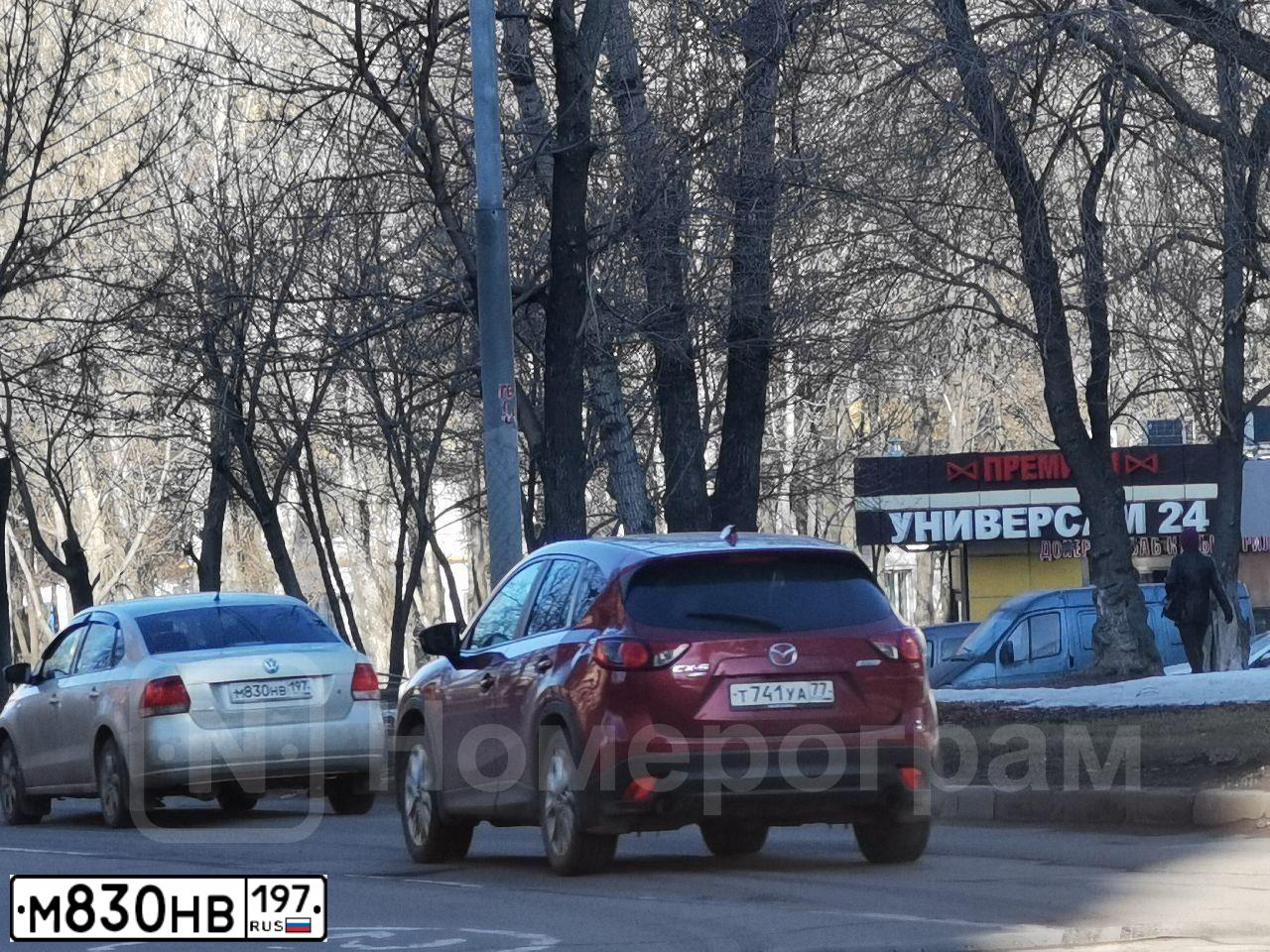Фото автомобиля VOLKSWAGEN POLO, 2011 — госномер Н189КМ21. Цвет: СЕРЕБРИСТО-ЖЕЛТЫЙ