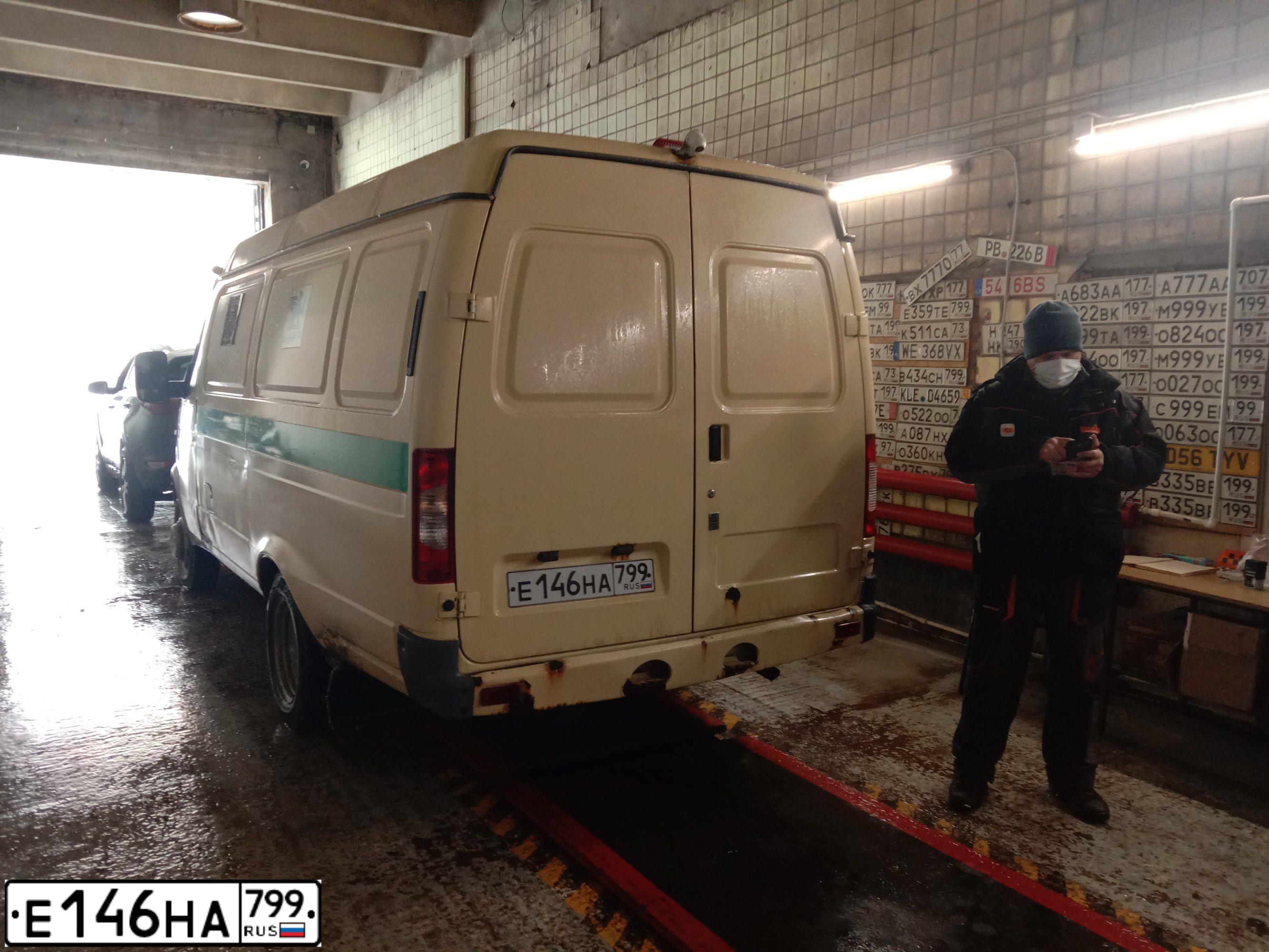 Фото автомобиля GAZ 2705 EL, 2018 — госномер Е146НА799. Цвет: БЕЖЕВЫЙ