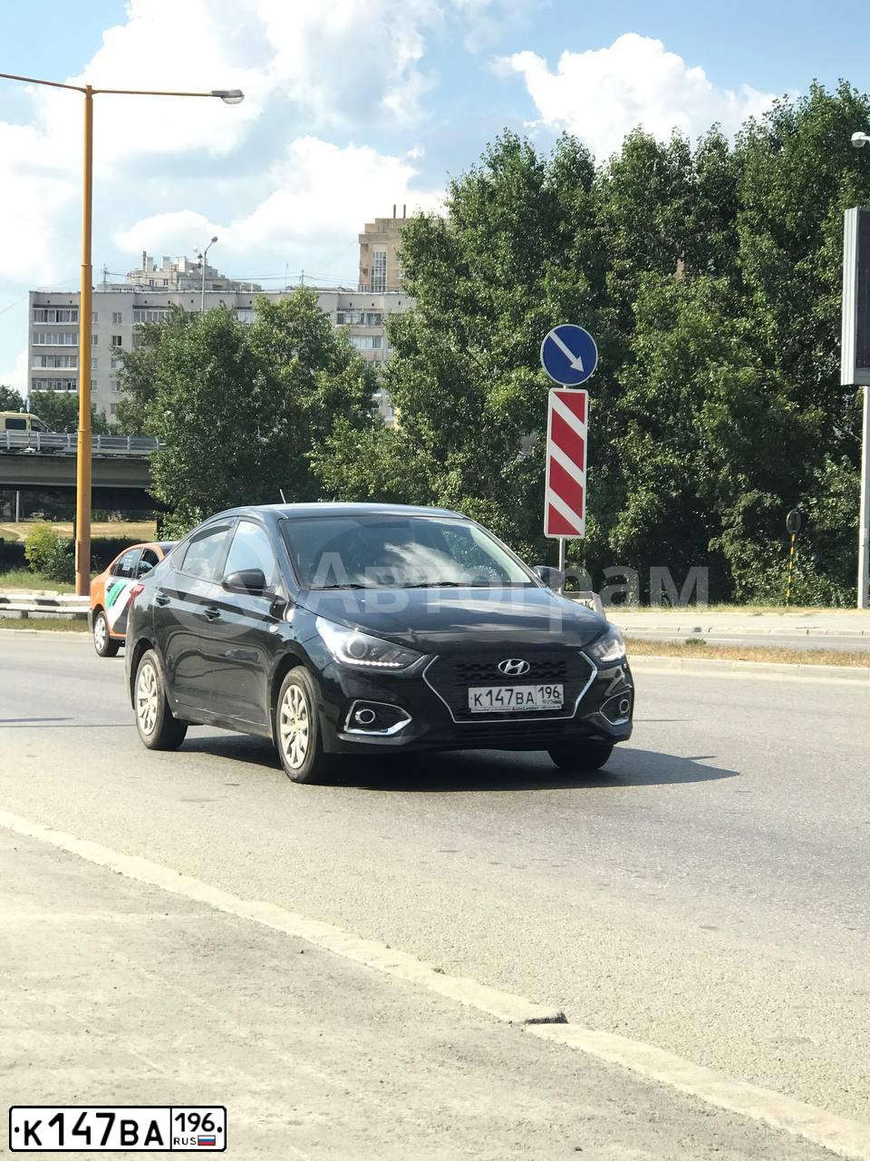 Фото автомобиля HYUNDAI SOLARIS, 2017 — госномер К147ВА196. Цвет: ЧЕРНЫЙ