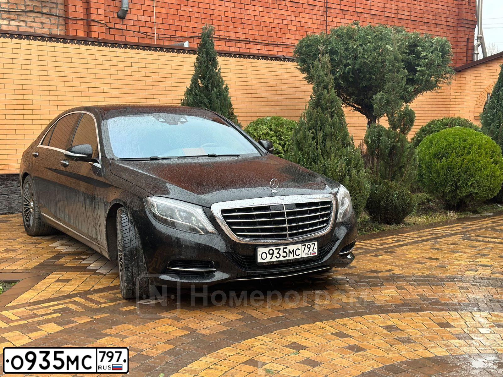 Фото автомобиля MERCEDES S-KLASSE, 2014 — госномер О935МС797. Цвет: ЧЕРНЫЙ