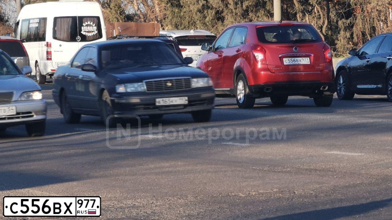 Фото автомобиля SSANGYONG ACTYON, 2013 — госномер С556ВХ977. Цвет: КРАСНЫЙ