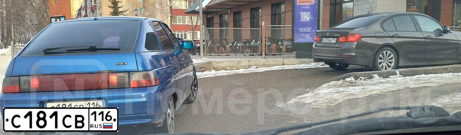 Фото автомобиля LADA 2112, 2007 — госномер С181СВ116. Цвет: синий