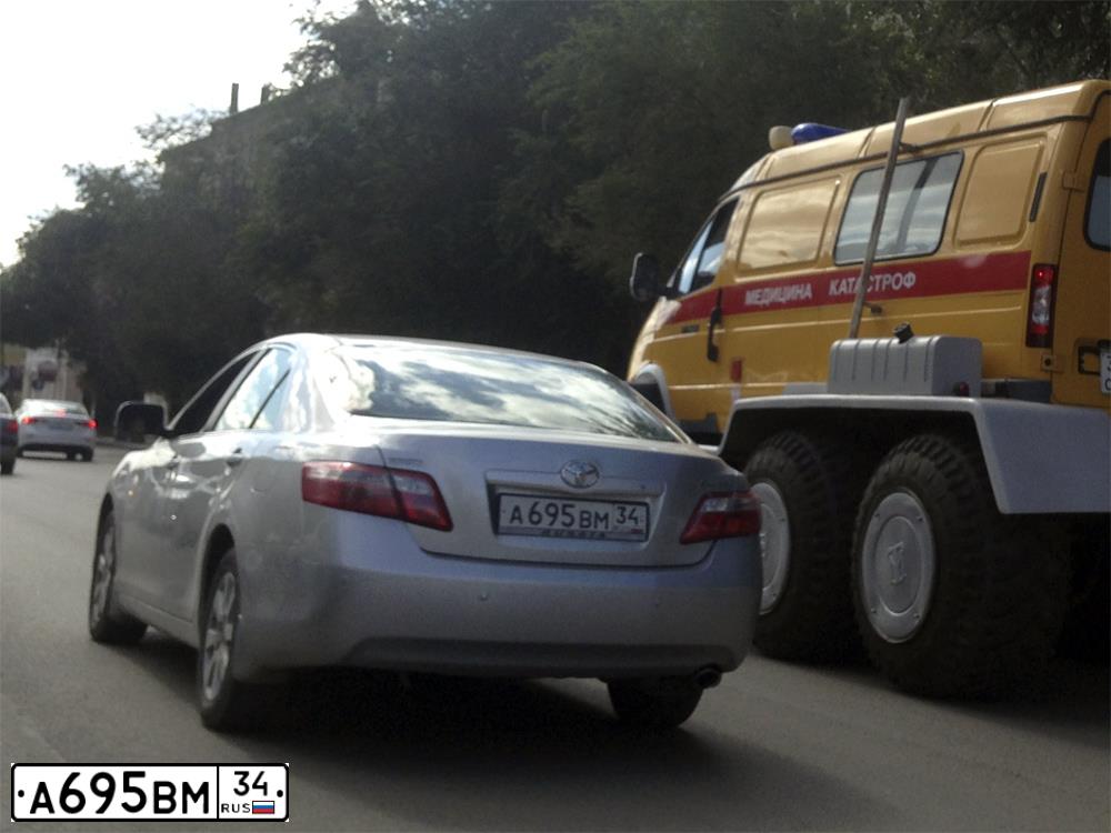 Фото автомобиля TOYOTA CAMRY, 2008 — госномер А695ВМ34. Цвет: СЕРЕБРИСТЫЙ