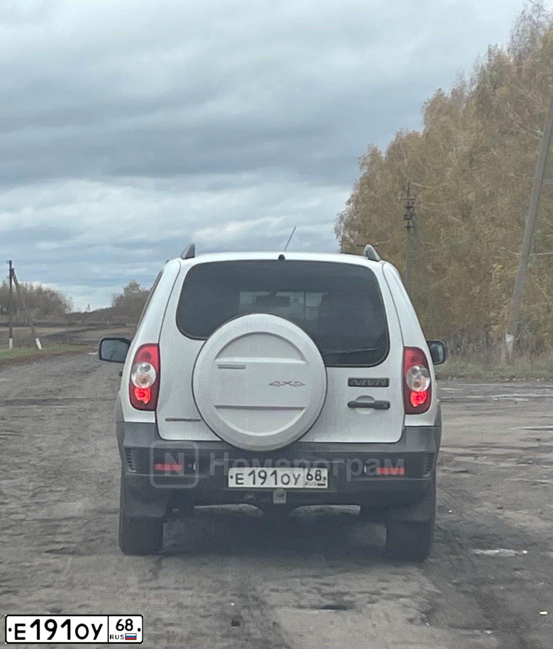 Фото автомобиля CHEVROLET NIVA, 2016 — госномер В523ЕМ181